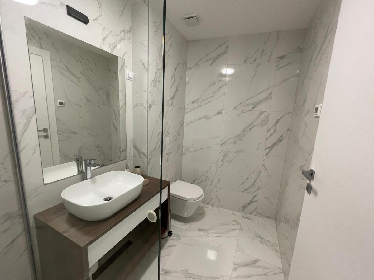 Lux Nanea Apartment كرك المظهر الخارجي الصورة