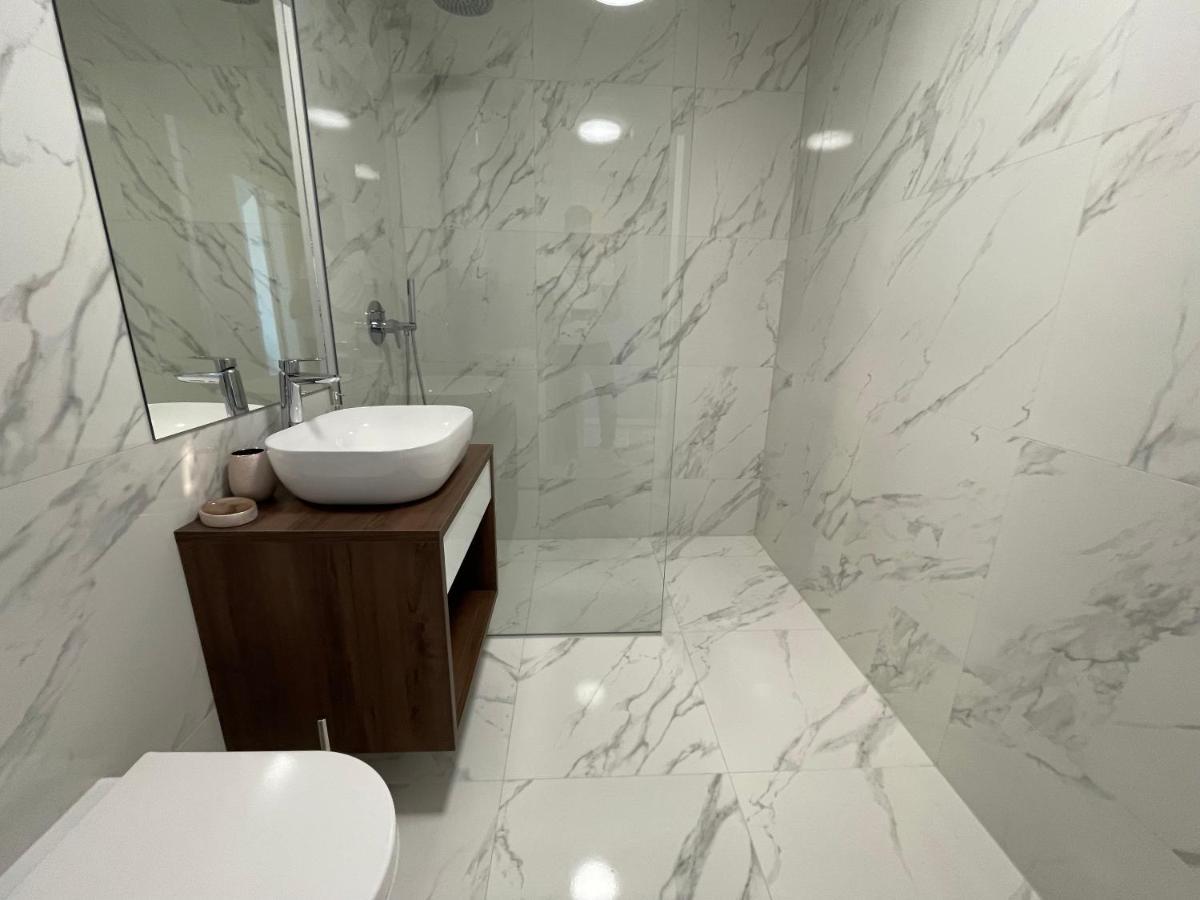 Lux Nanea Apartment كرك المظهر الخارجي الصورة